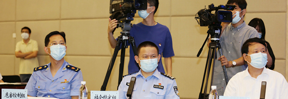 專(zhuān)業(yè)設(shè)備