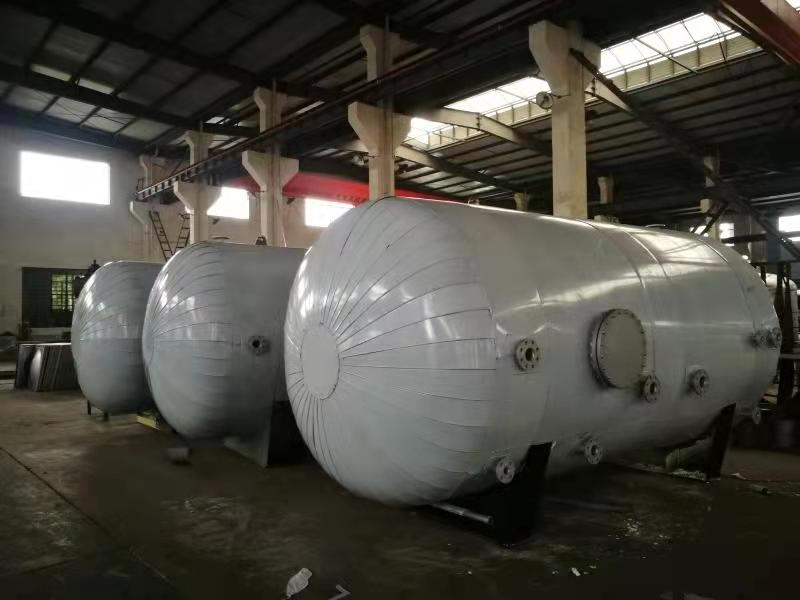 臥式不銹鋼儲(chǔ)水罐,不銹鋼儲(chǔ)水罐,不銹鋼水箱